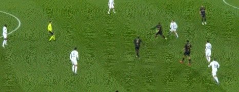 1638655700646086451.gif 欧冠高清赛事平台-【法甲】梅西中柱 姆巴佩替补补时助攻 巴黎客场平